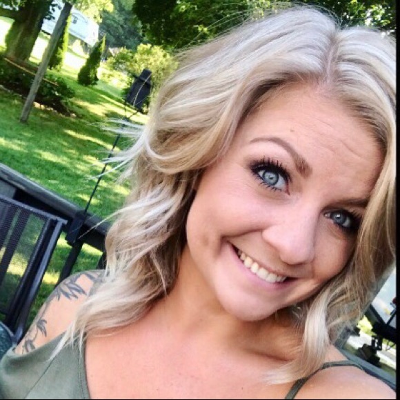 Meet your Posher, Darrian - Picture 1 of 1